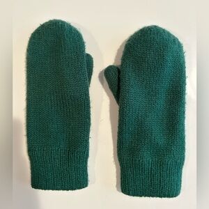 Green mittens